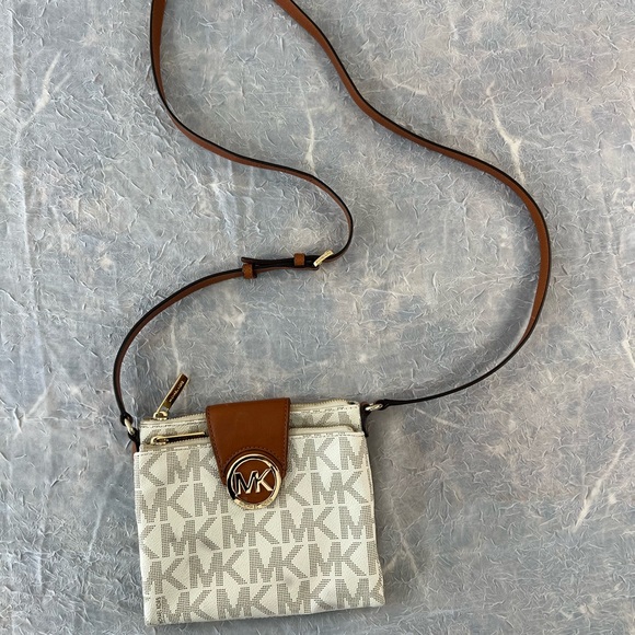 Michael Kors Jet Set Travel Crossbody Bag Vanilla MK Logo Brown Leather
